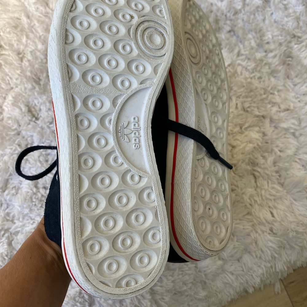 Adidas - Picture 5 of 6